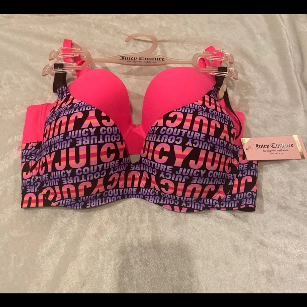 🆕Juicy Couture T-shirt bras 34C